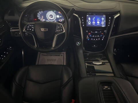 2018 Cadillac Escalade Platinum