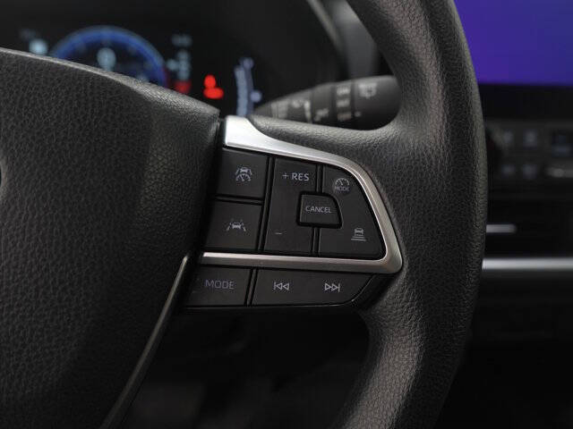 2025 Toyota Grand Highlander LE