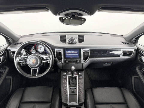 2018 Porsche Macan S