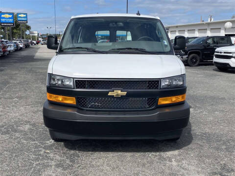 2025 Chevrolet Express 3500
