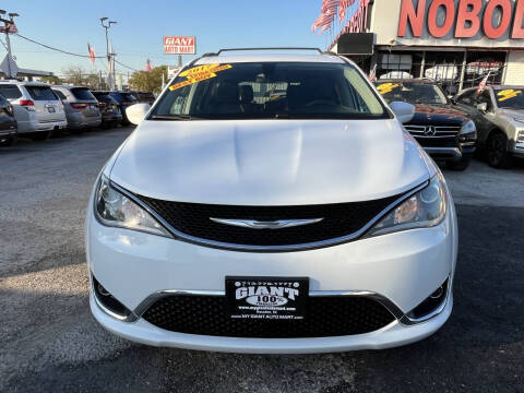 2017 Chrysler Pacifica Touring Plus