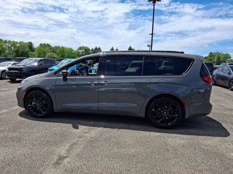 2025 Chrysler Pacifica Limited