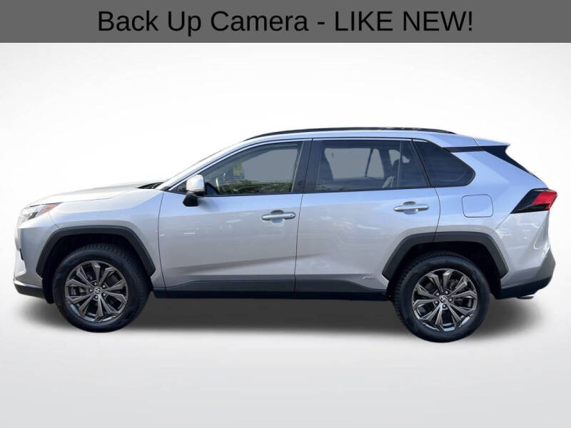2022 Toyota RAV4 Hybrid XLE Premium