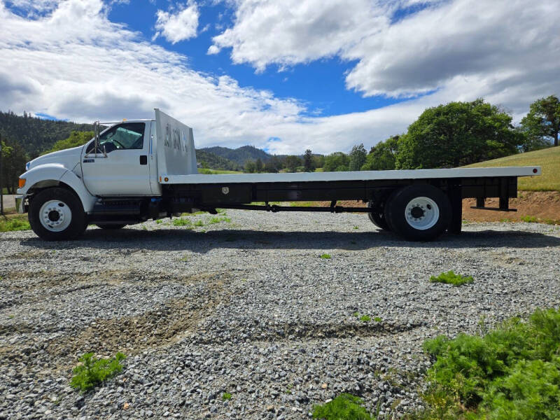 2012 Ford F750 Flatbed