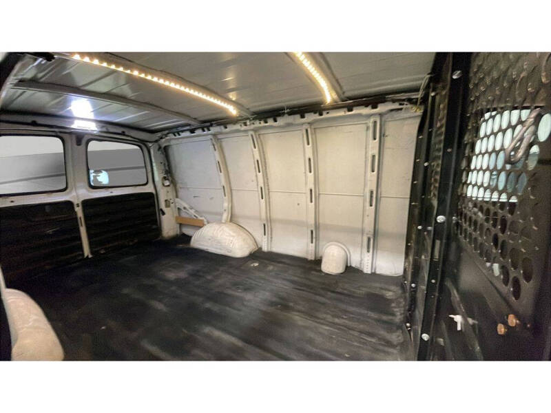 2018 GMC Savana 2500
