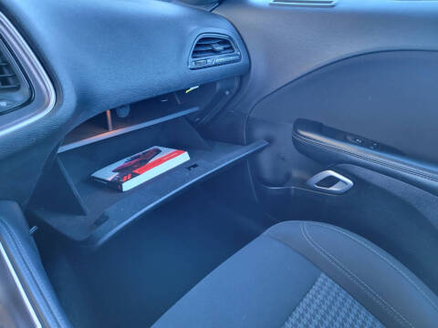 2021 Dodge Challenger SXT