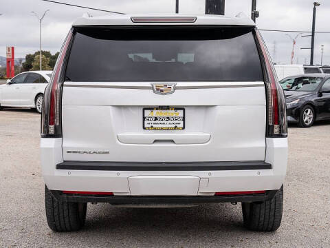 2020 Cadillac Escalade Premium Luxury