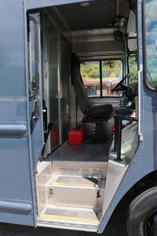 2020 Freightliner MT45 Chassis