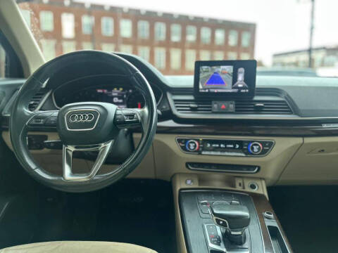 2019 Audi Q5 quattro Premium 45 TFSI