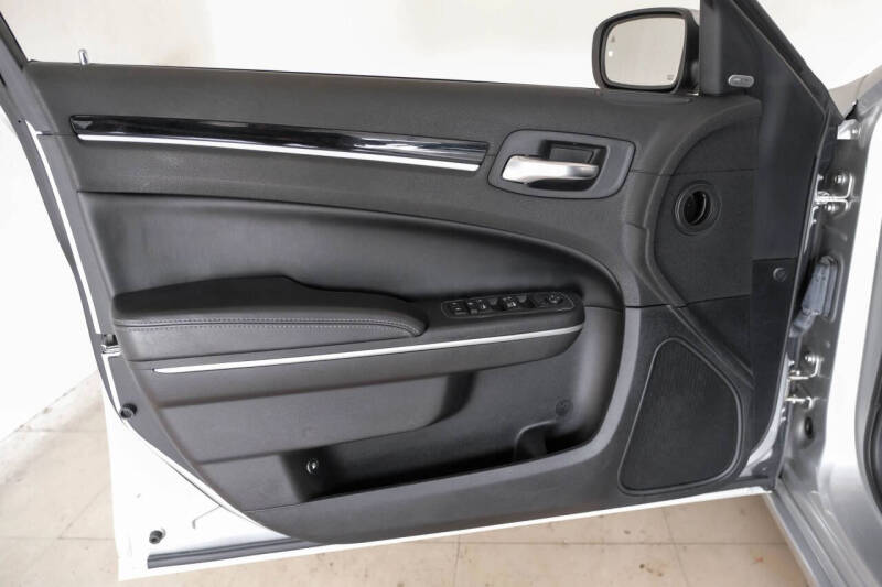 2021 Chrysler 300 S V6