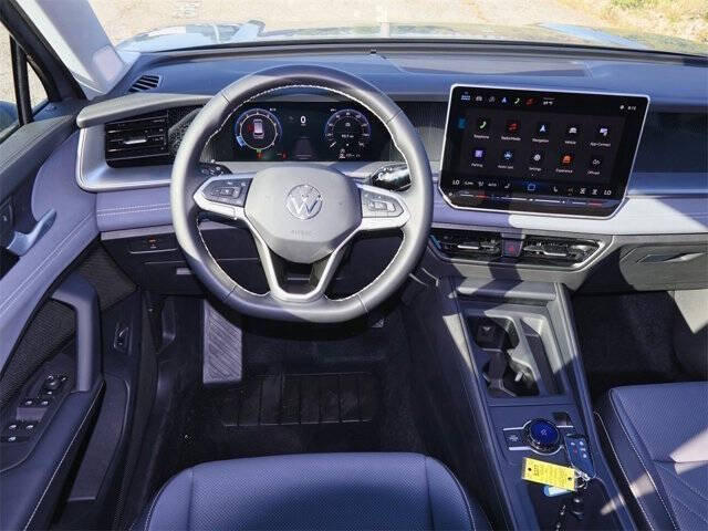 2025 Volkswagen Tiguan SE 4Motion