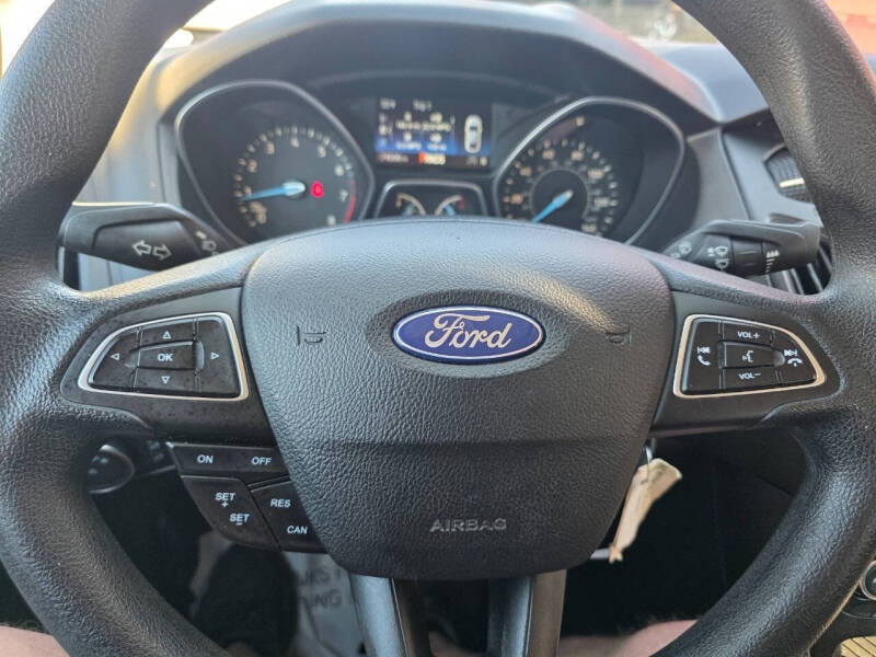 2017 Ford Focus SE