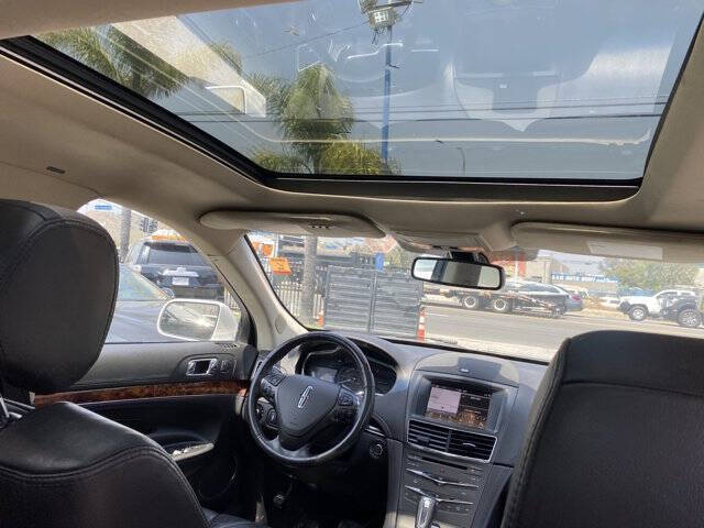 2019 Lincoln MKT Reserve