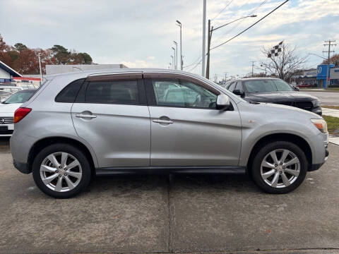 2013 Mitsubishi Outlander Sport ES