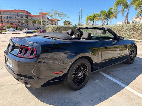 2014 Ford Mustang V6