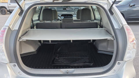 2017 Toyota Prius v Two