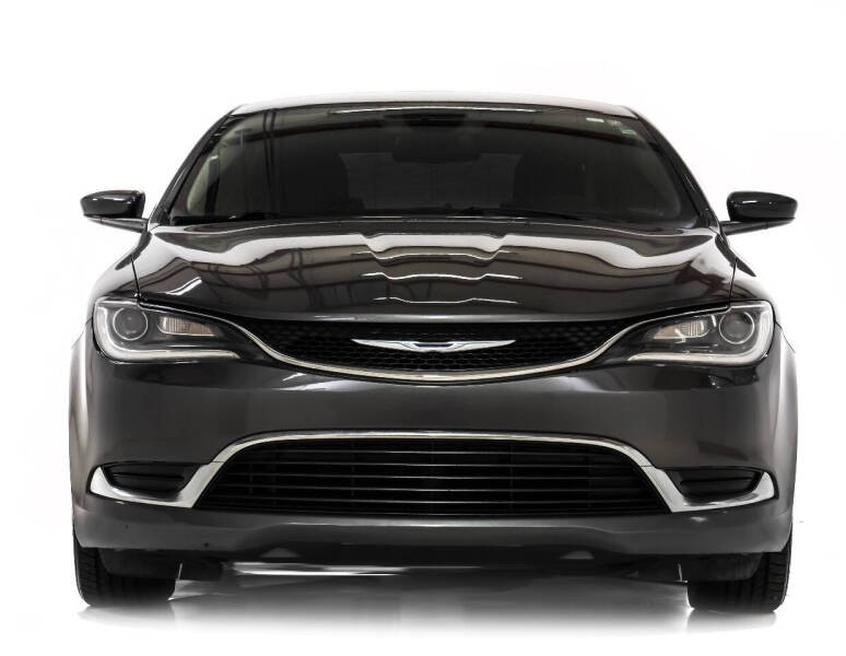 2015 Chrysler 200 Limited photo 8