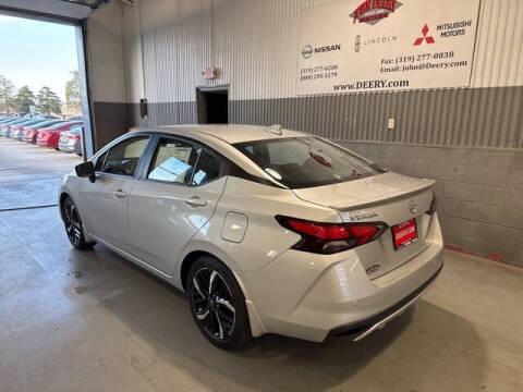 2025 Nissan Versa SR