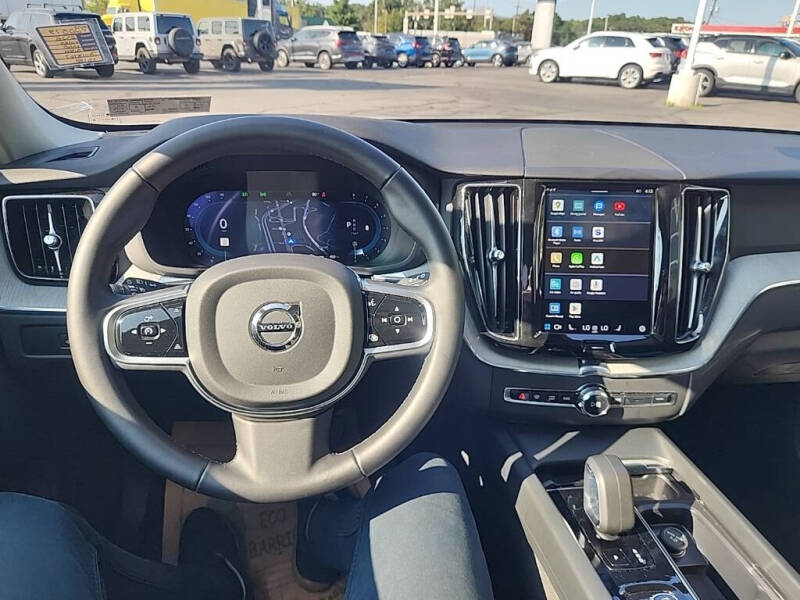 2025 Volvo XC60 B5 Plus Dark Theme