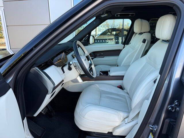 2024 Land Rover Range Rover P530 SE