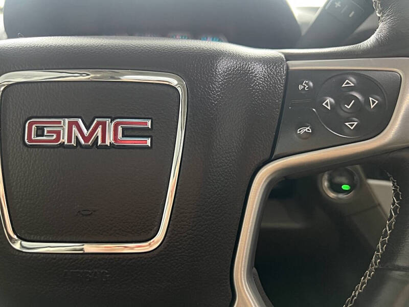 2017 GMC Yukon SLT