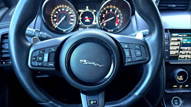 2016 Jaguar F-TYPE R