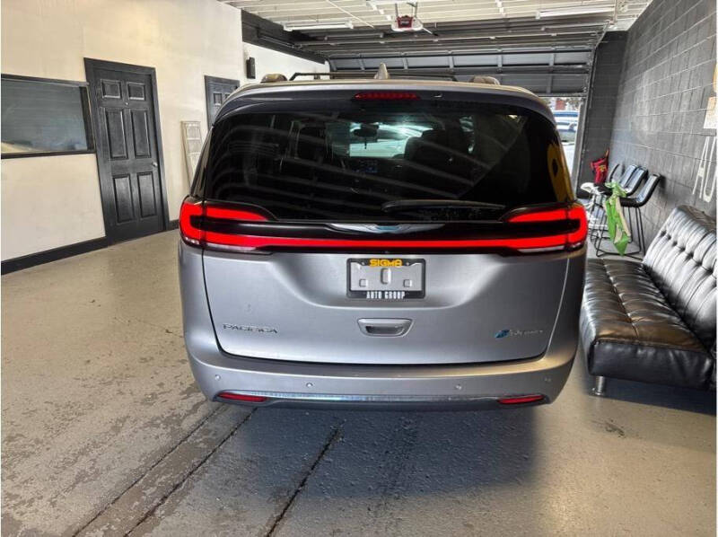 2021 Chrysler Pacifica Hybrid Touring L