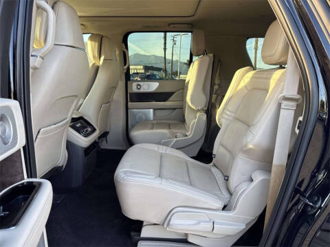 2021 Lincoln Navigator L Reserve