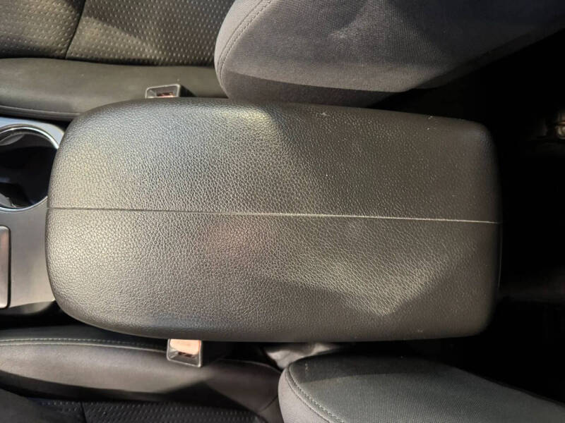 2011 Kia Sorento LX