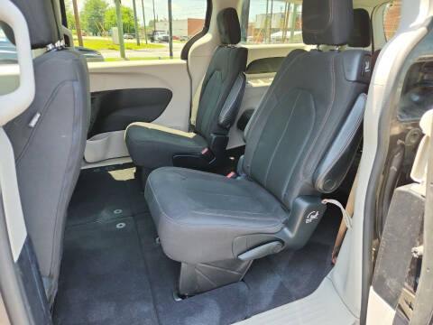 2019 Chrysler Pacifica LX