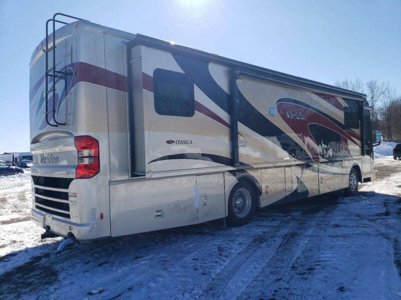 2014 Freightliner XCL Chassis