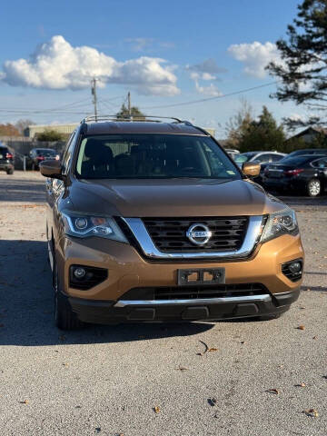 2017 Nissan Pathfinder SV