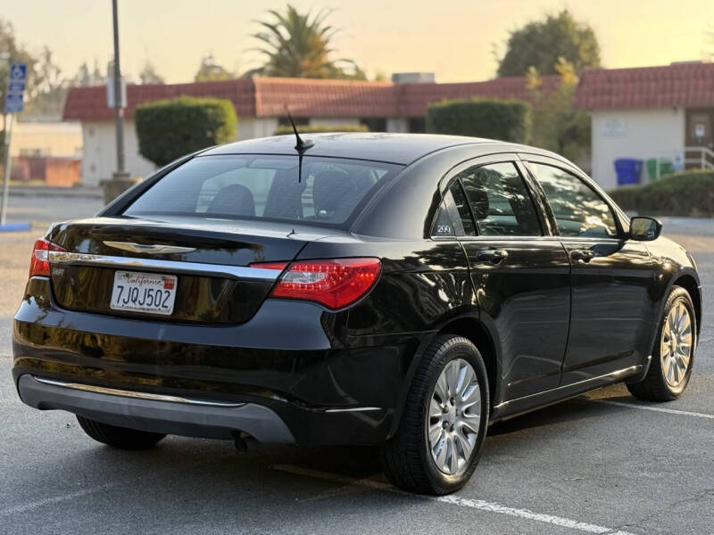 2014 Chrysler 200 LX