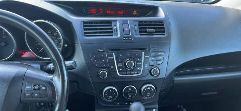 2013 Mazda MAZDA5 Sport