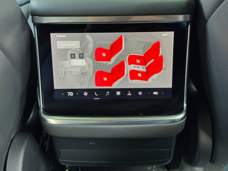 2022 Tesla Model X Plaid