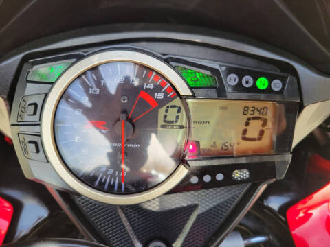 2015 Suzuki GSX-R1000