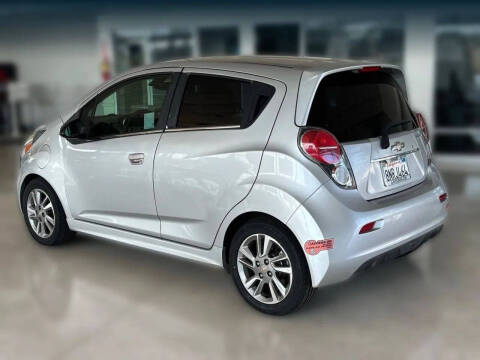 2016 Chevrolet Spark EV 2LT