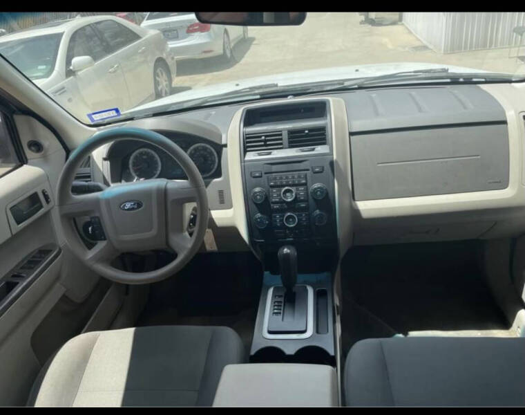 2009 Ford Escape XLS