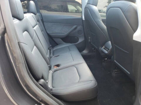 2025 Tesla Model Y Long Range