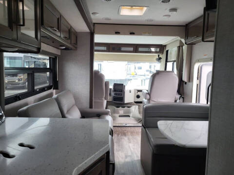 2022 Thor Motor Coach Hurricane 29M