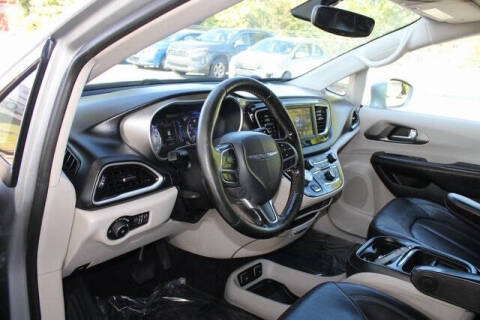 2020 Chrysler Pacifica Touring L