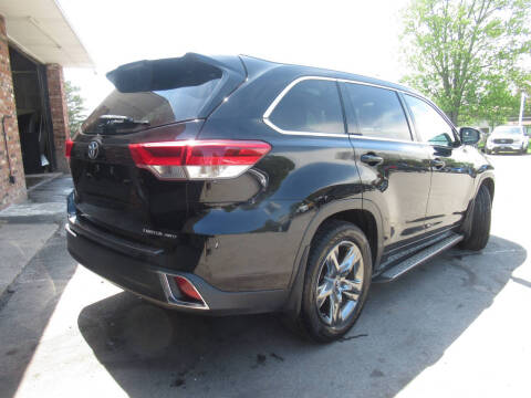 2017 Toyota Highlander