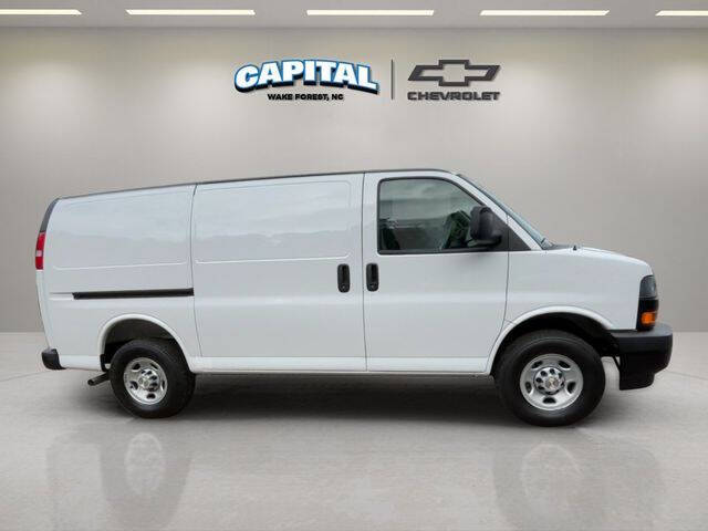 2025 Chevrolet Express 2500