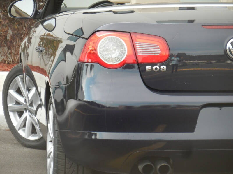 2007 Volkswagen Eos for sale at Moto Zone Inc in Melrose Park IL