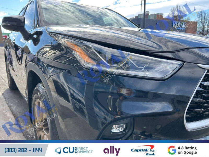 2023 Toyota Highlander Hybrid Bronze Edition