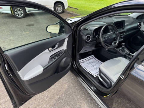 2022 Hyundai Kona SEL