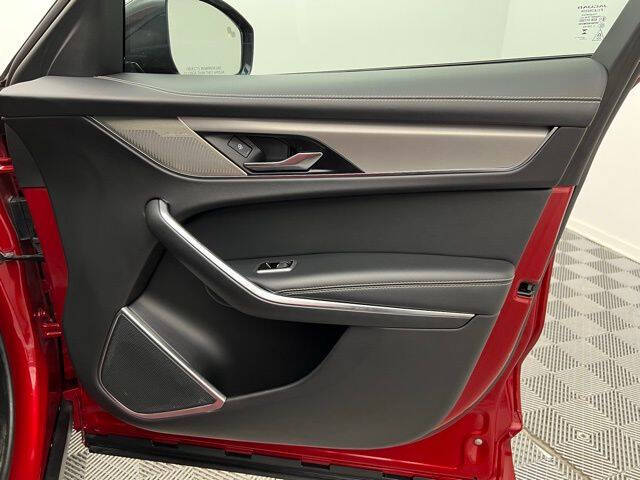 2024 Jaguar F-PACE P250 R-Dynamic S