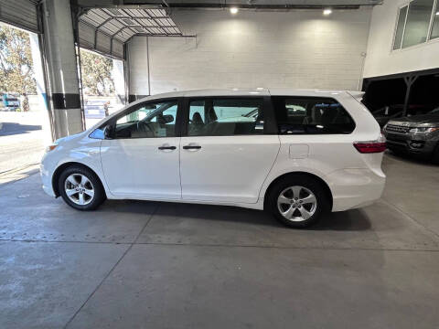 2017 Toyota Sienna L 7-Passenger