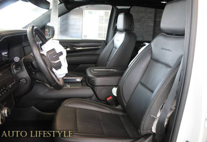 2022 GMC Yukon XL Denali