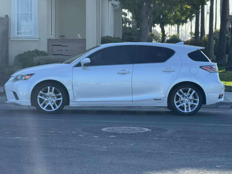 2017 Lexus CT 200h
